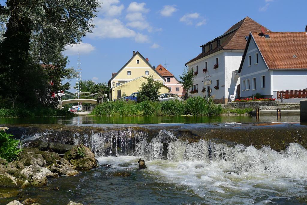 Hotel Zum Weißen Rössl Kallmünz Exterior foto